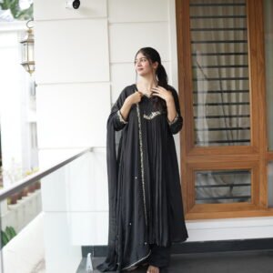 CHINON BLACK SALWAR